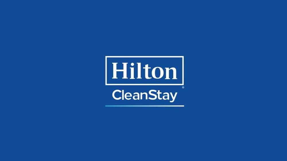Hotel Hampton Johnson 3*