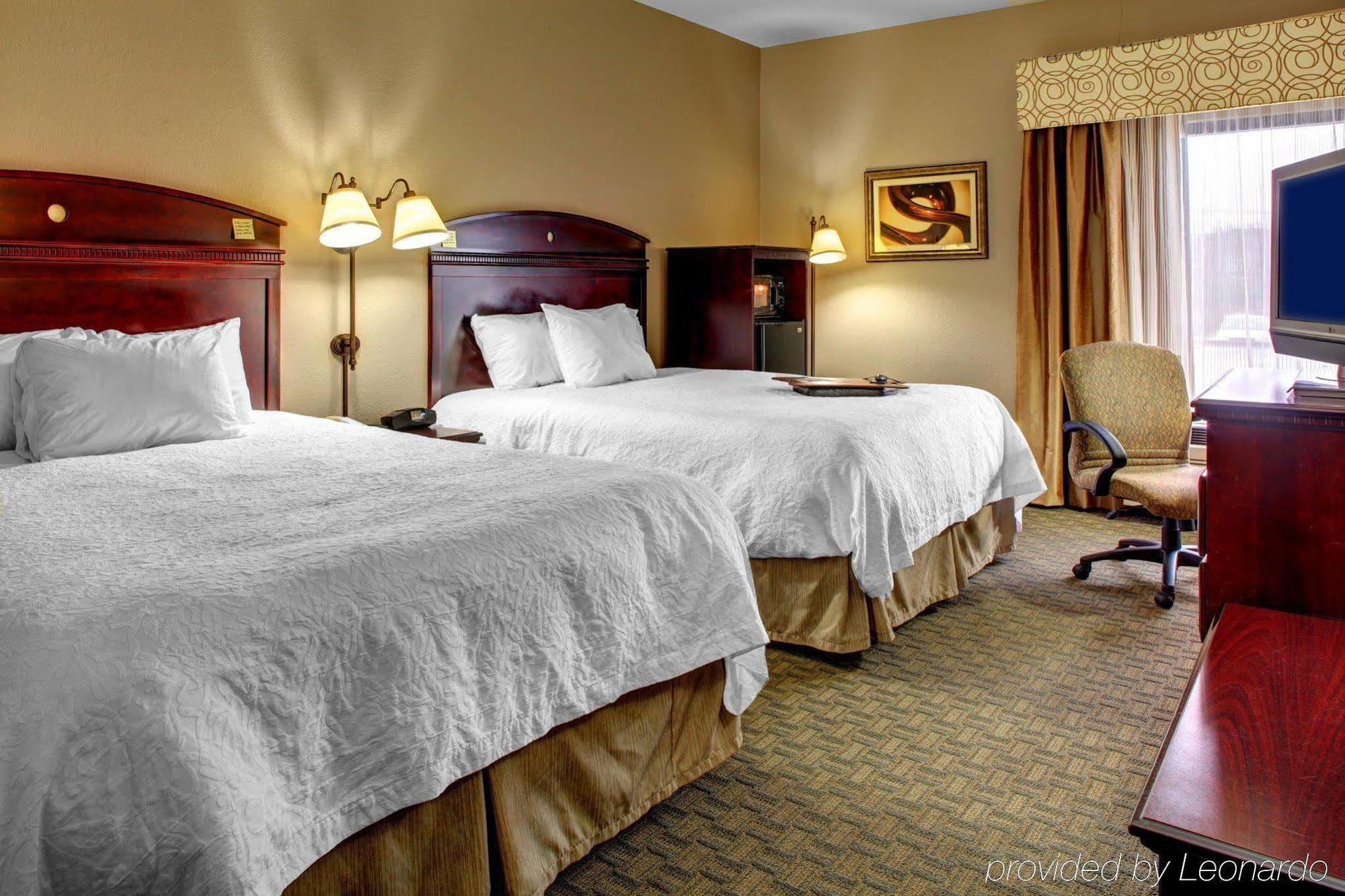 Hotel Hampton Johnson 3*