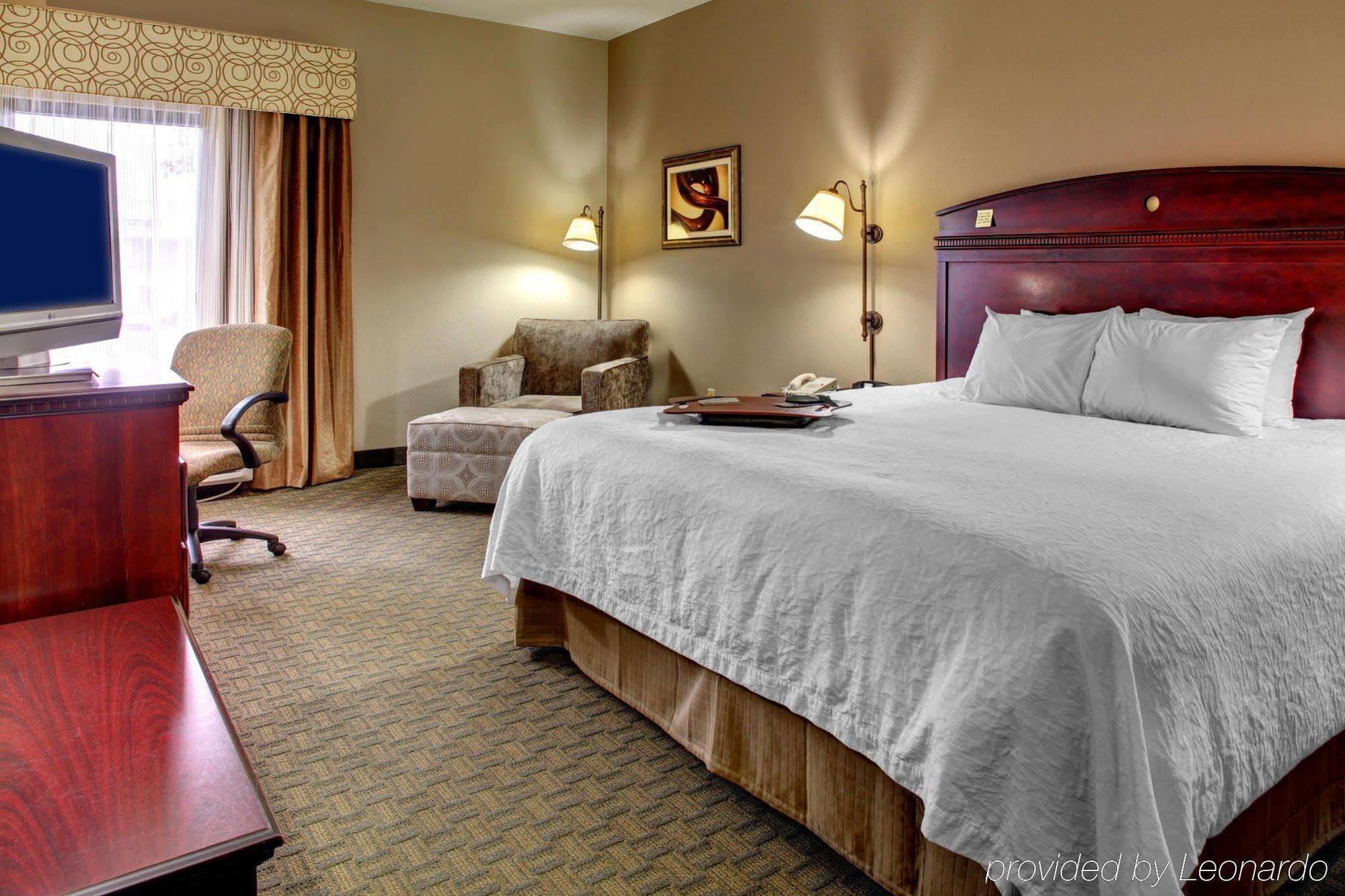 Hotel Hampton Johnson 3*